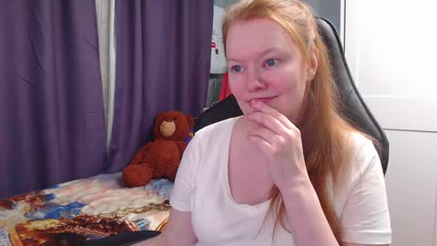 Snapshot of lady_inari chatting on December 5, 11:51 pm Angelika online show from December 5, 11:51 pm