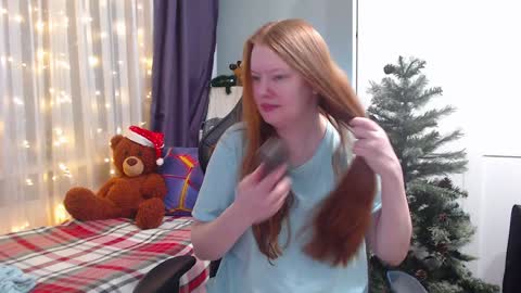 Snapshot of lady_inari chatting on December 23, 6:05 pm Angelika online show from December 23, 6:05 pm