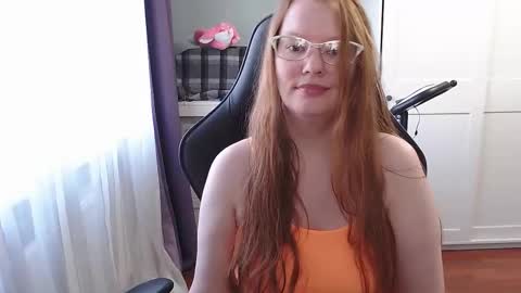 Snapshot of lady_inari chatting on September 30, 5:13 am Angelika online show from September 30, 5:13 am