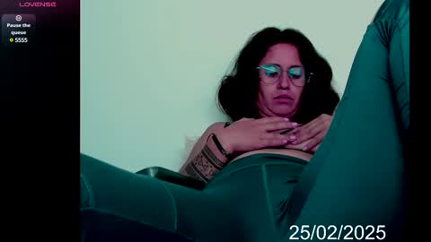 Snapshot of lady_jhana chatting on February 25, 1:10 pm Jhana online show from February 25, 1:10 pm