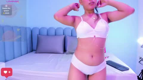 Mei  online show from May 26, 7:57 pm