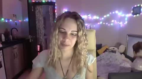 lady_smile69 online show from January 17, 2:30 am