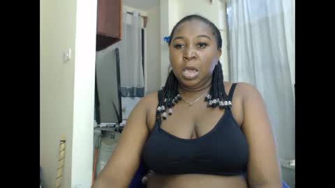 Maya online show from November 11, 1:56 am