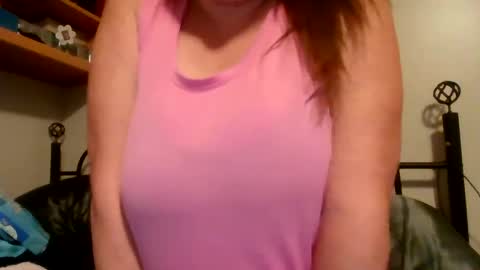 Snapshot of ladyarsenic chatting on October 2, 12:48 am Just at the office alone with my boobs out online show from October 2, 12:48 am