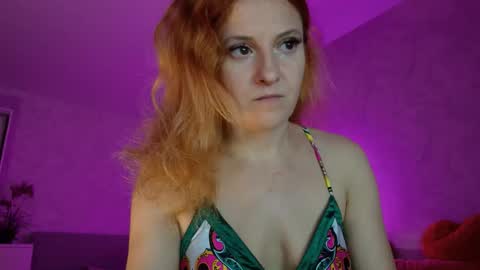 Sima Ladybigsmile online show from November 19, 4:23 am