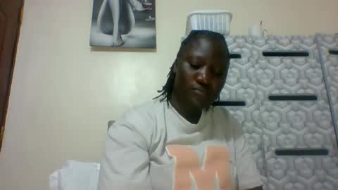 Snapshot of ladyblossoms19 chatting on January 22, 6:41 pm lindah32 online show from January 22, 6:41 pm