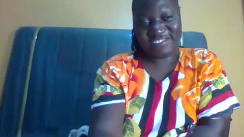 Snapshot of ladyblossoms19 chatting on October 4, 12:49 am lindah32 online show from October 4, 12:49 am