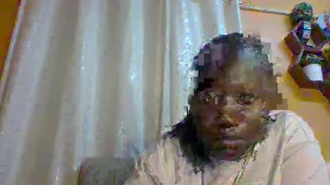 Snapshot of ladyblossoms19 chatting on October 12, 9:17 pm lindah32 online show from October 12, 9:17 pm