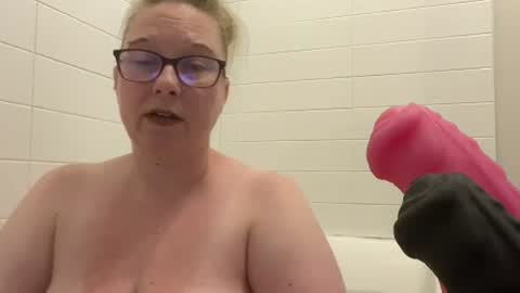 LadyCherieLynn online show from June 25, 3:02 pm