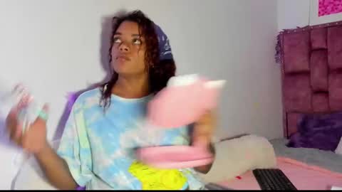 leidy daniela online show from September 22, 4:00 am