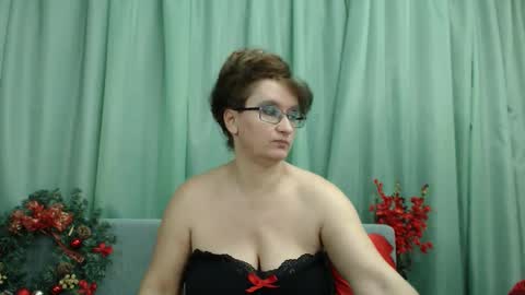 Snapshot of ladymagickiss chatting on January 5, 8:11 am Nicole.... online show from January 5, 8:11 am