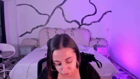 Snapshot of ladysweetts chatting on September 12, 4:02 am Lady online show from September 12, 4:02 am