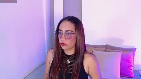 Isabella  online show from April 2, 10:07 pm