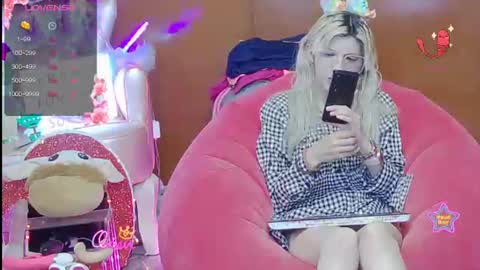 Skinnygirl online show from July 12, 2:01 am