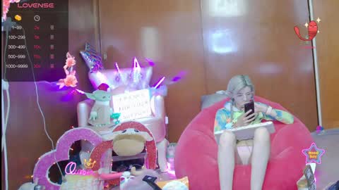 Skinnygirl online show from May 18, 11:11 pm