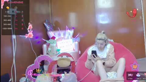 Skinnygirl online show from June 14, 1:03 am
