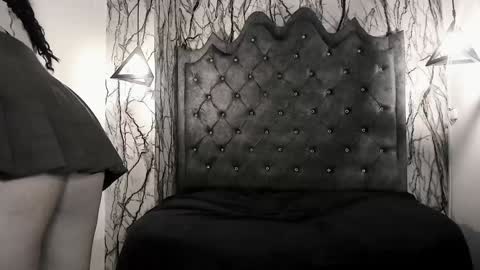 Laia online show from December 20, 12:49 pm