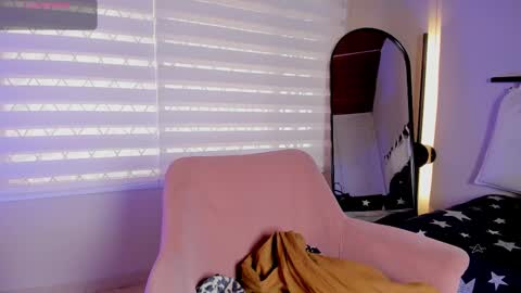 Laila  online show from February 6, 1:58 pm