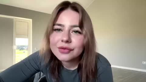 Jasmine online show from June 25, 4:52 pm