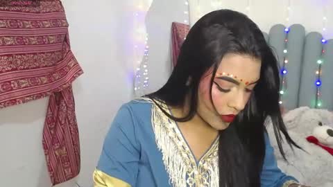 Laskhmirani online show from April 14, 12:05 pm