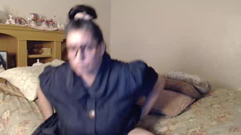 Snapshot of lalaisallbad chatting on October 23, 3:12 am Naomi Rose online show from October 23, 3:12 am