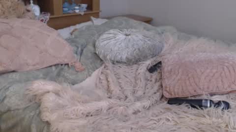 Snapshot of lalaisallbad chatting on February 5, 5:32 pm Naomi Rose online show from February 5, 5:32 pm