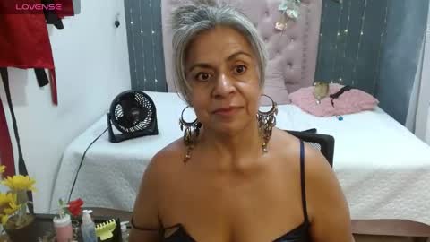 lalisha online show from June 7, 1:01 am