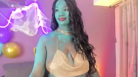 Snapshot of lana__beaux chatting on October 11, 11:18 pm online show from October 11, 11:18 pm