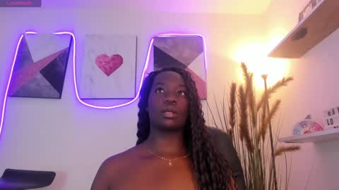 Snapshot of lana__beaux chatting on January 9, 7:08 pm online show from January 9, 7:08 pm
