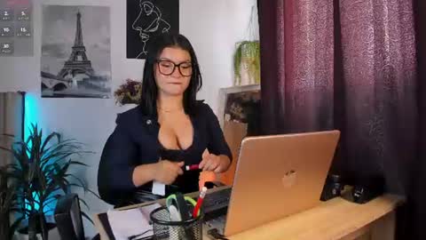  Lana  online show from June 11, 7:00 pm
