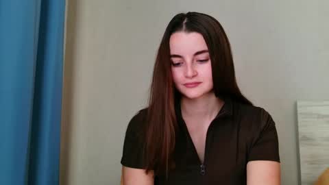 lana_gl online show from May 28, 7:39 am