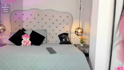lana_rhoaades online show from July 1, 1:10 pm