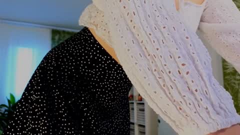 Lana online show from December 27, 10:55 am