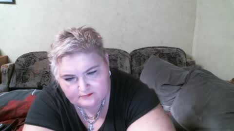 Snapshot of lanacat555 chatting on March 2, 4:03 pm lanacat555 online show from March 2, 4:03 pm