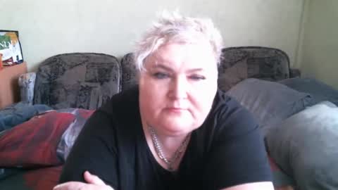 Snapshot of lanacat555 chatting on March 11, 10:40 am lanacat555 online show from March 11, 10:40 am