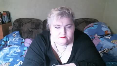 Snapshot of lanacat555 chatting on February 5, 6:04 pm lanacat555 online show from February 5, 6:04 pm
