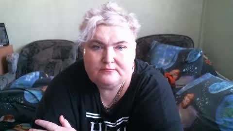 Snapshot of lanacat555 chatting on February 24, 9:52 am lanacat555 online show from February 24, 9:52 am