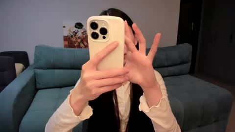 Lana online show from April 12, 6:00 pm