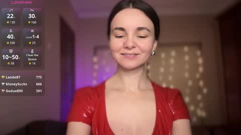 Snapshot of lanaloulou chatting on October 1, 2:49 am Lana online show from October 1, 2:49 am