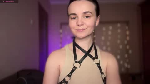 Snapshot of lanaloulou chatting on October 16, 8:44 pm Lana online show from October 16, 8:44 pm