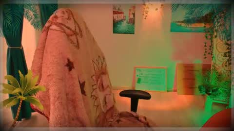 Lana Radiance online show from July 29, 11:54 am