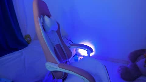 Lana  online show from October 15, 11:07 pm