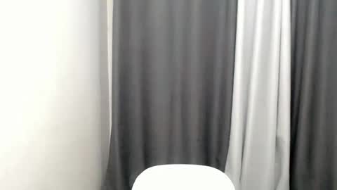 lanawyatt_ online show from November 7, 6:57 pm