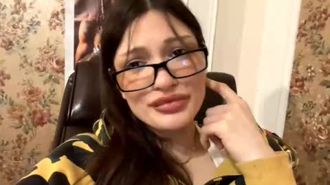 Petasssse online show from December 17, 4:11 pm