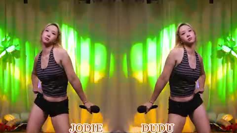 lankwaifong_cindy online show from June 12, 3:47 am