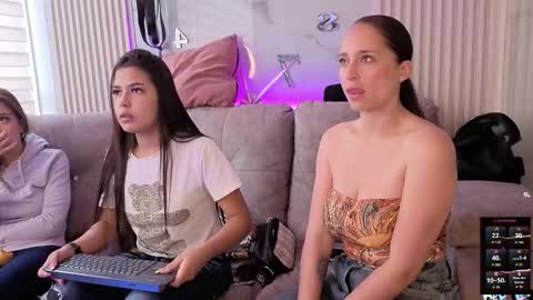 lanna_as online show from February 2, 1:32 pm