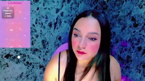 Lanna online show from June 1, 1:24 pm