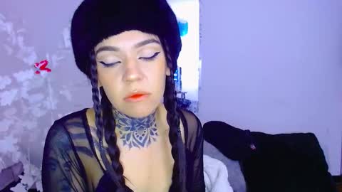 Snapshot of lannie_gonzales chatting on October 8, 4:22 pm LANNIE online show from October 8, 4:22 pm