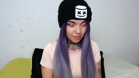 Snapshot of lannie_gonzales chatting on January 27, 11:11 pm LANNIE online show from January 27, 11:11 pm