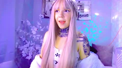 LANNIE   online show from November 7, 9:42 pm